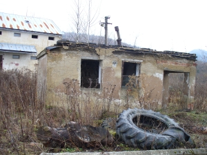 Obrázok - Pohľad na budovu skladu agrochemikálií. (158)