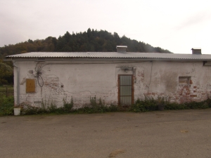 Obrázok - Pohľad na budovu skladu agrochemikálií. (168)