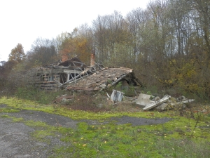 Obrázok - Pohľad na budovu skladu agrochemikálií. (205)